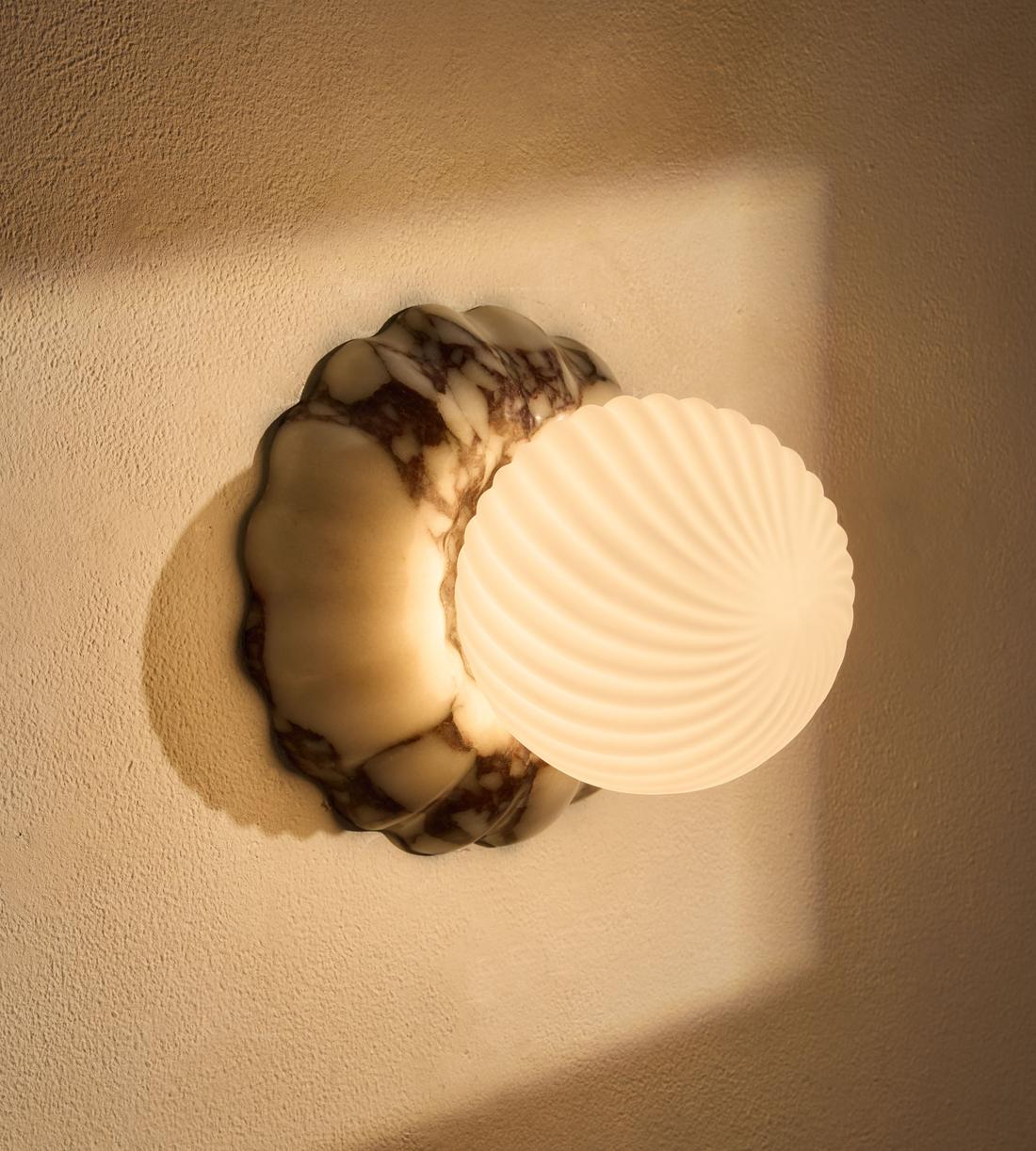 Floria Wall Light - Calacatta Viola Marble - IP44 - US - Listing - Image 2