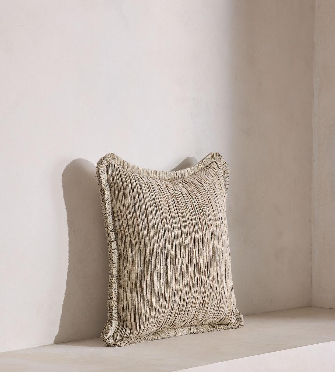 Verona Square Cushion - Listing - Image 2