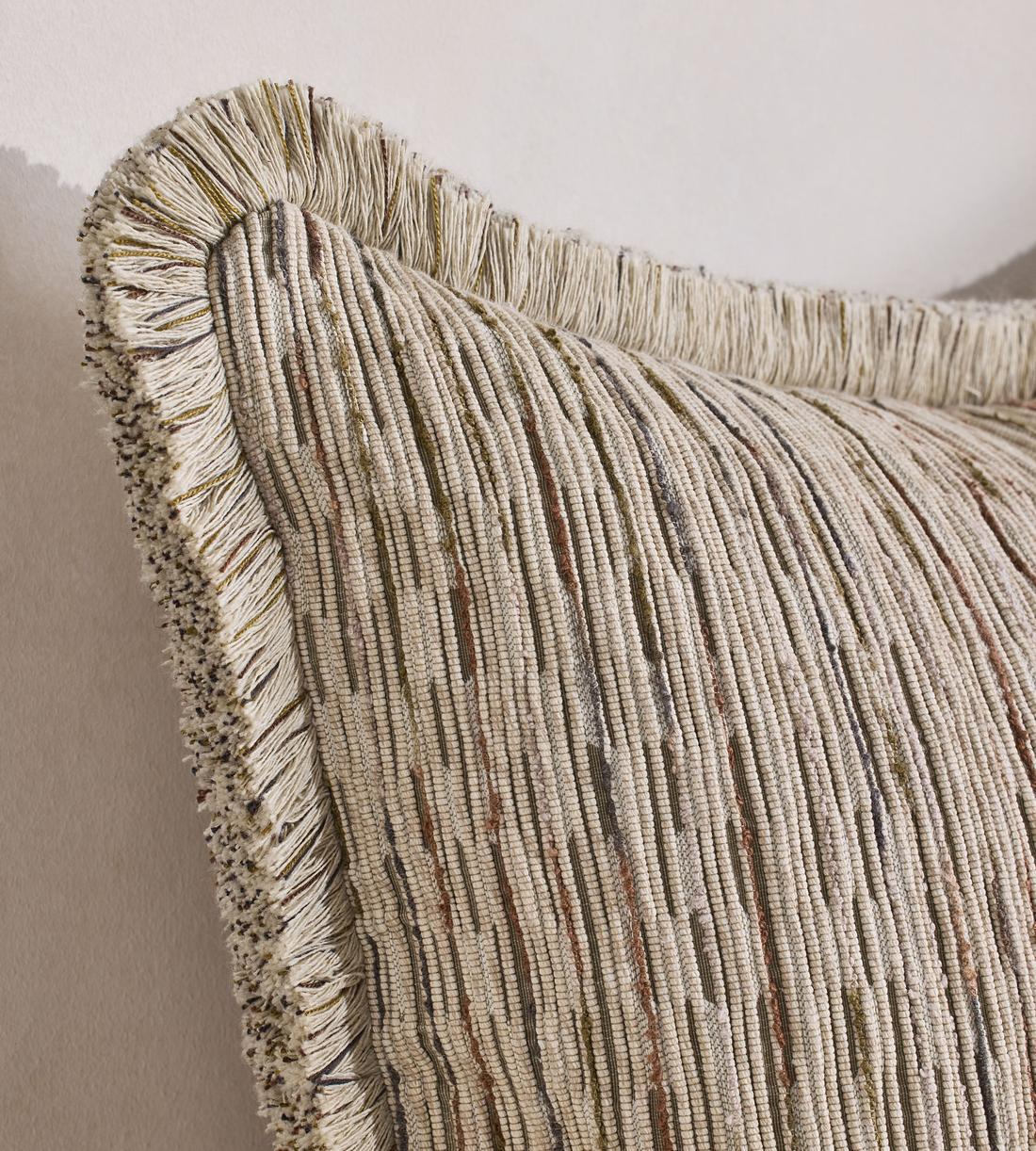 Verona Square Cushion - Images - Image 5