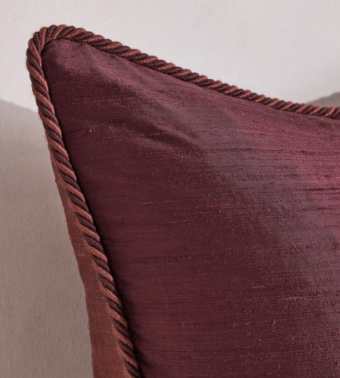 Florence Square Cushion - Bordeaux - Images - Image 5