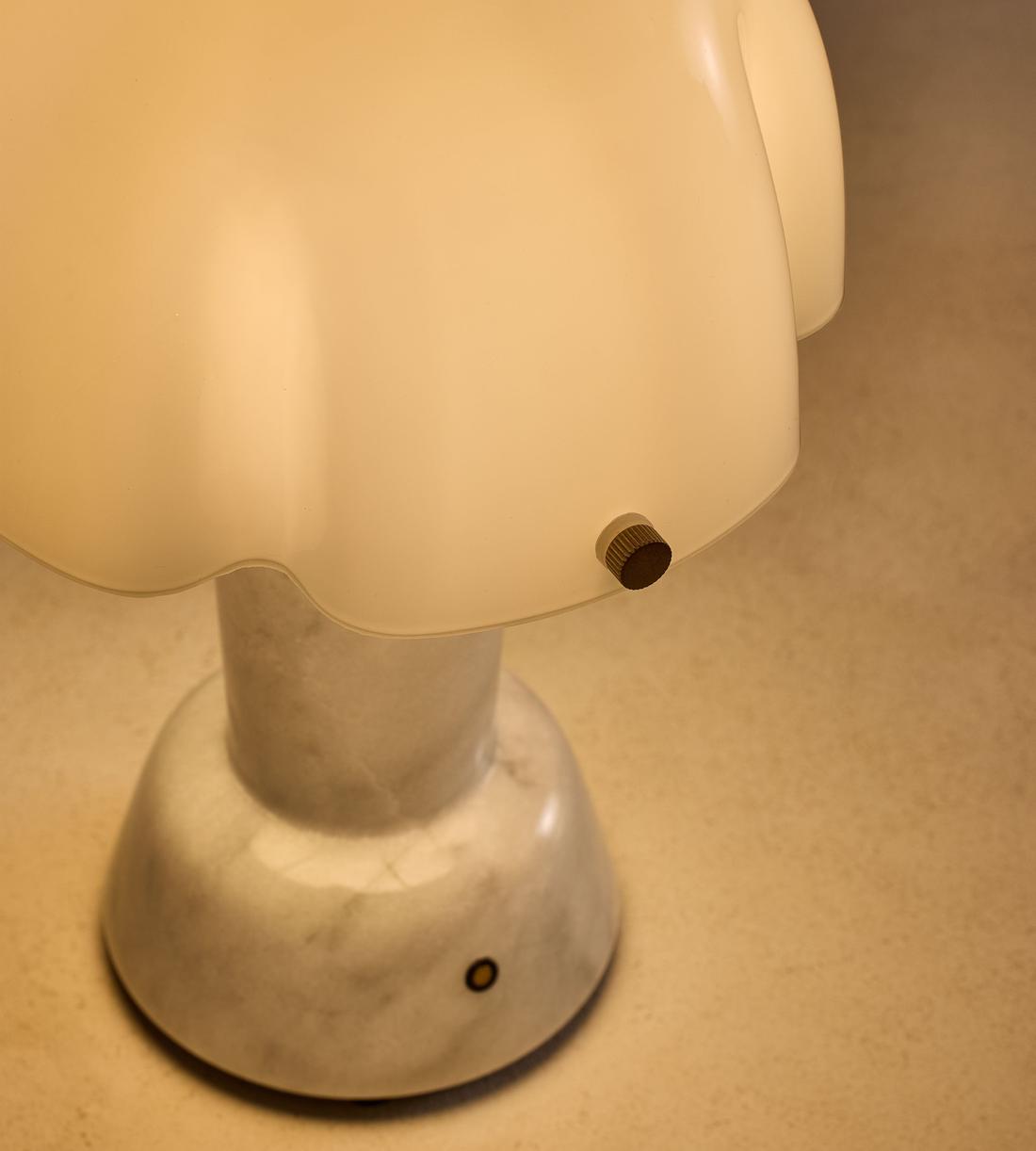 Rio Portable Lamp - Carrara Marble - Images - Image 5