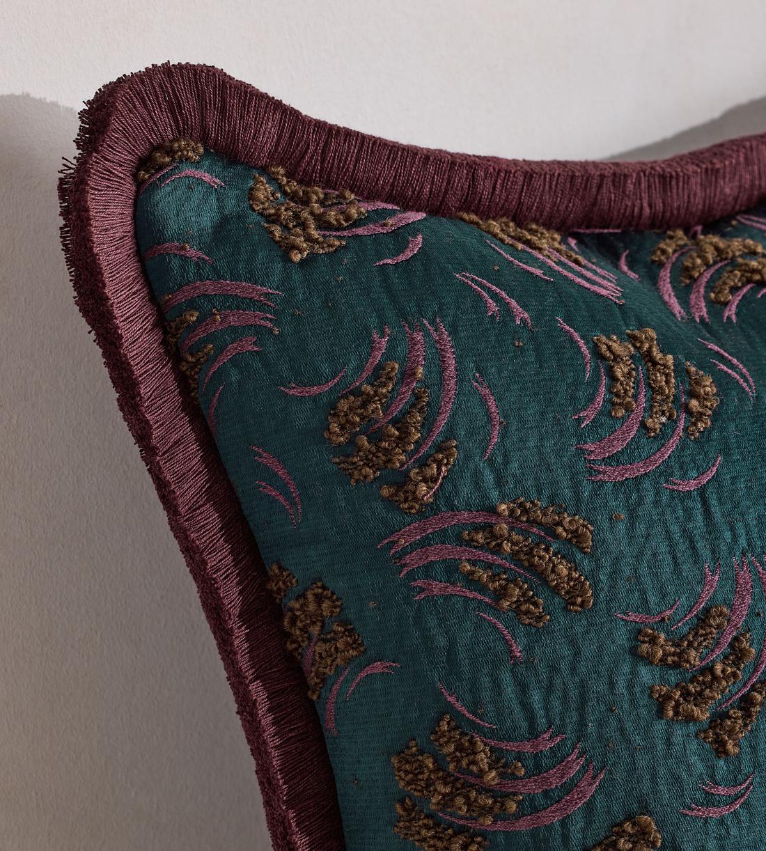 Jago Square Cushion - Images - Image 4