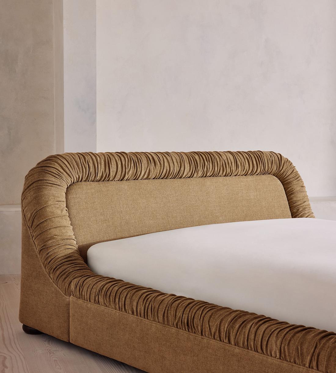 Vara Bed - Emperor - Linen Chenille - Sand - Images - Image 4