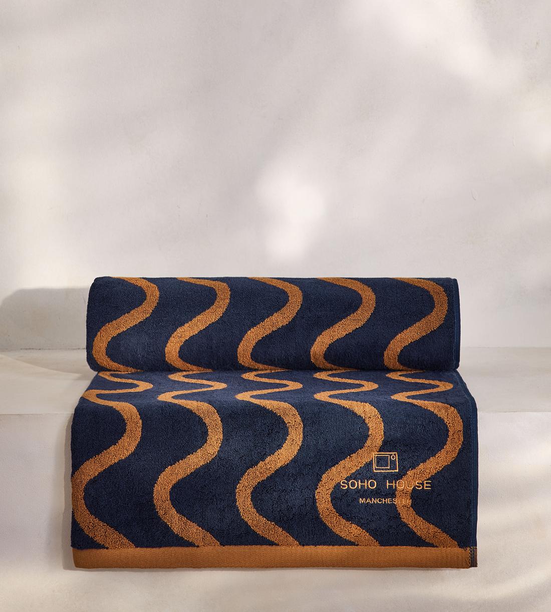 House Pool Towel - Manchester - Listing - Image 1