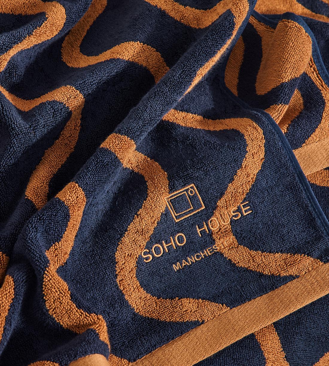 House Pool Towel - Manchester - Listing - Image 2