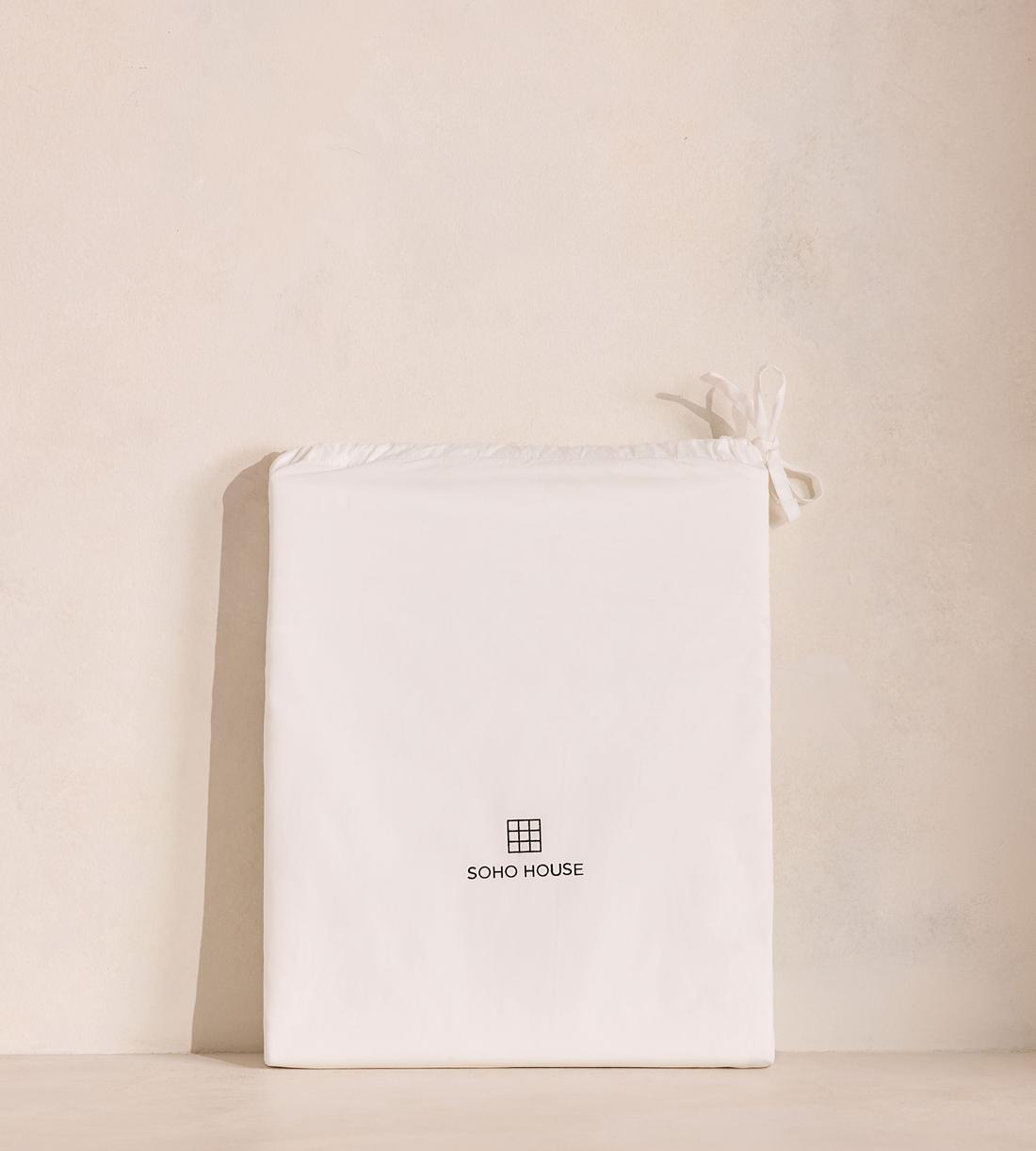 Bedlinen Set - Queen - US - Images - Image 4