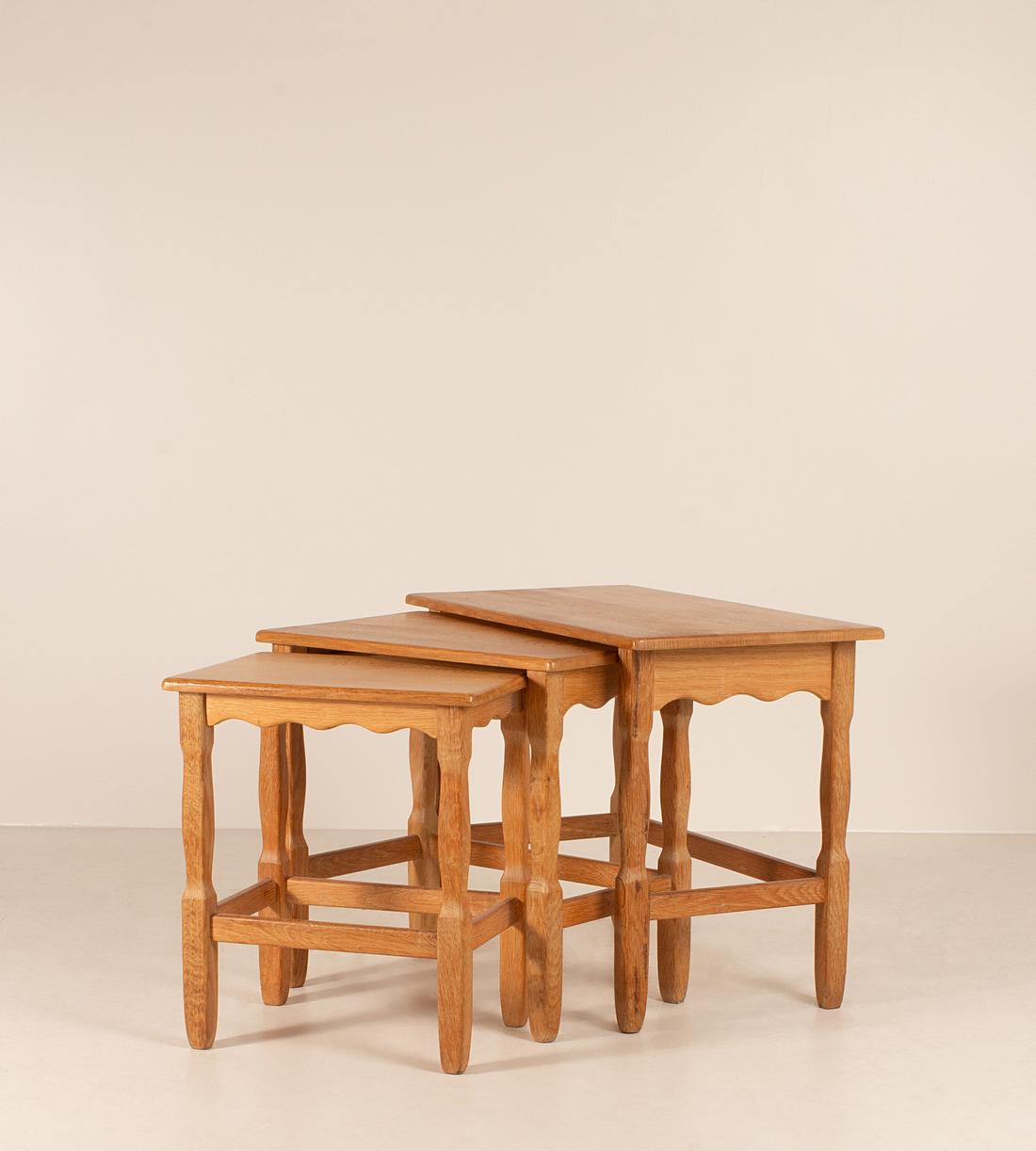 Vintage Mid Century Nesting Side Tables - Set of Three - Listing - Image 2