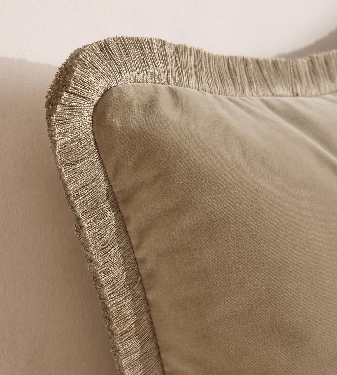 Margeaux Square Cushion - Oyster - Images - Image 3