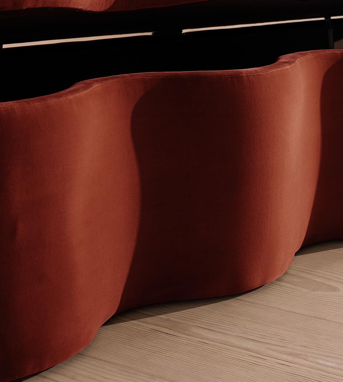 Eli Storage Bench - Rust Velvet - Images - Image 5