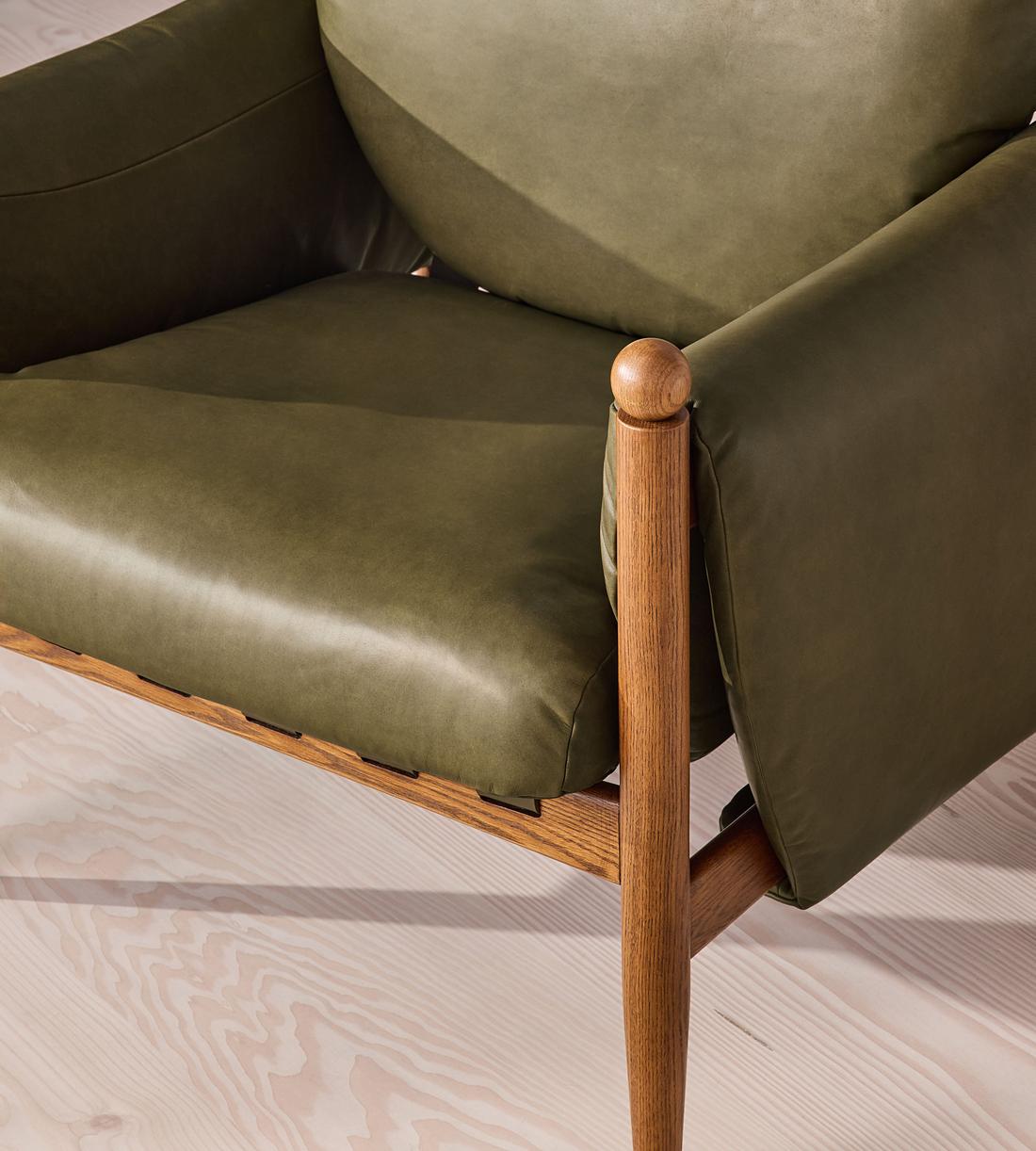 Casper Armchair - Leather - Moss UK - Images - Image 6