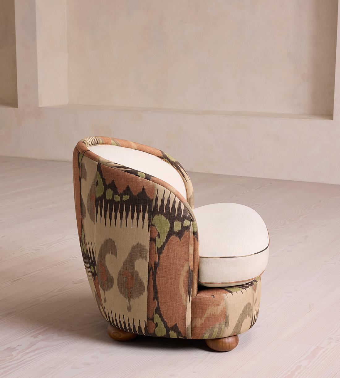 Blair Tub Armchair - Floral Ikat Print - Natural Linen - Images - Image 5