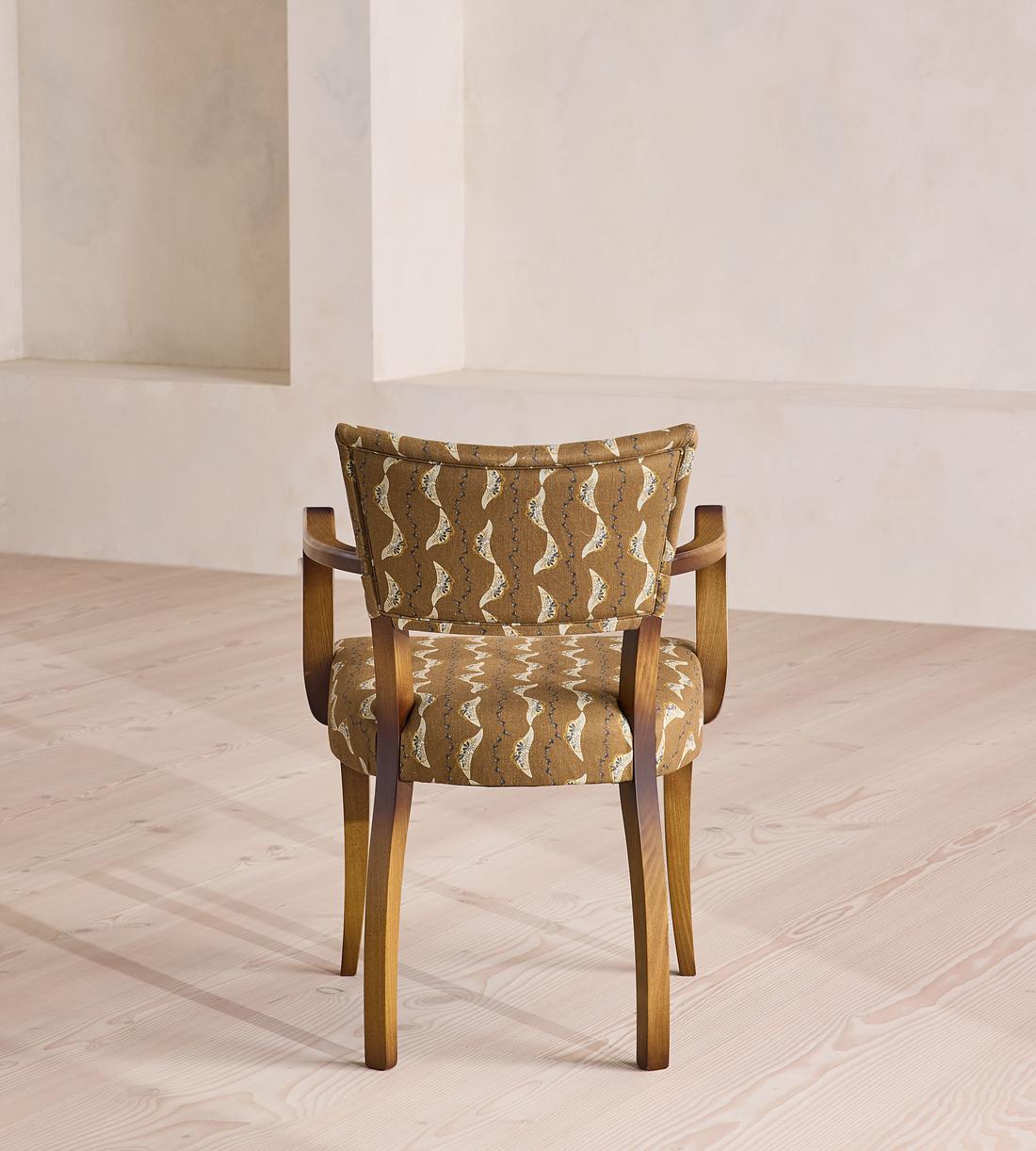 Molina Dining Armchair - Deklan Linen - US - Images - Image 4