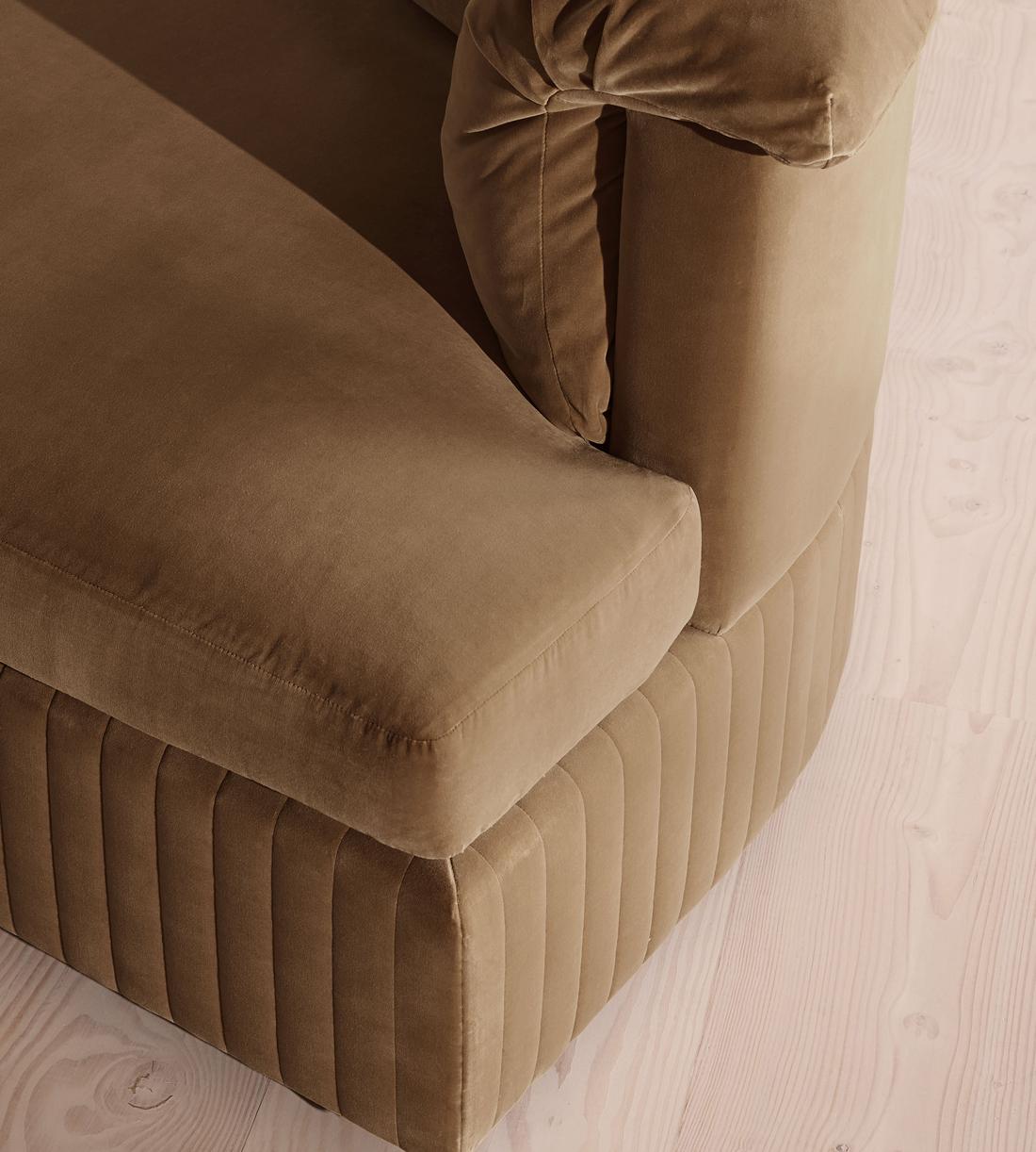 Oona Deep Sit Sectional Sofa - Three Seater - Velvet - Truffle - US - Images - Image 5