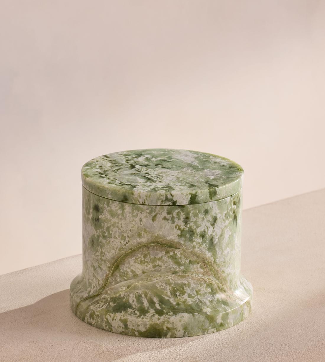 Sicilian Thyme Candle - Apple Jade Marble - 660g - Listing - Image 2