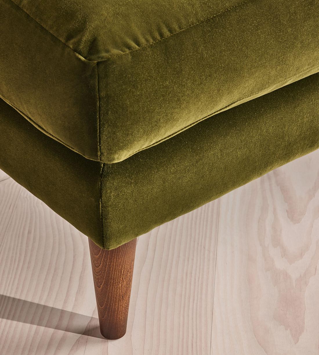 Reya Ottoman - Velvet - Olive - Images - Image 3
