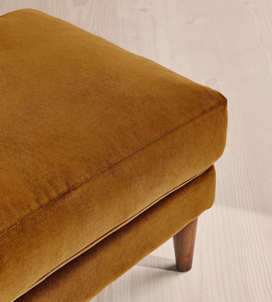 Reya Ottoman - Velvet - Mustard - Images - Image 4