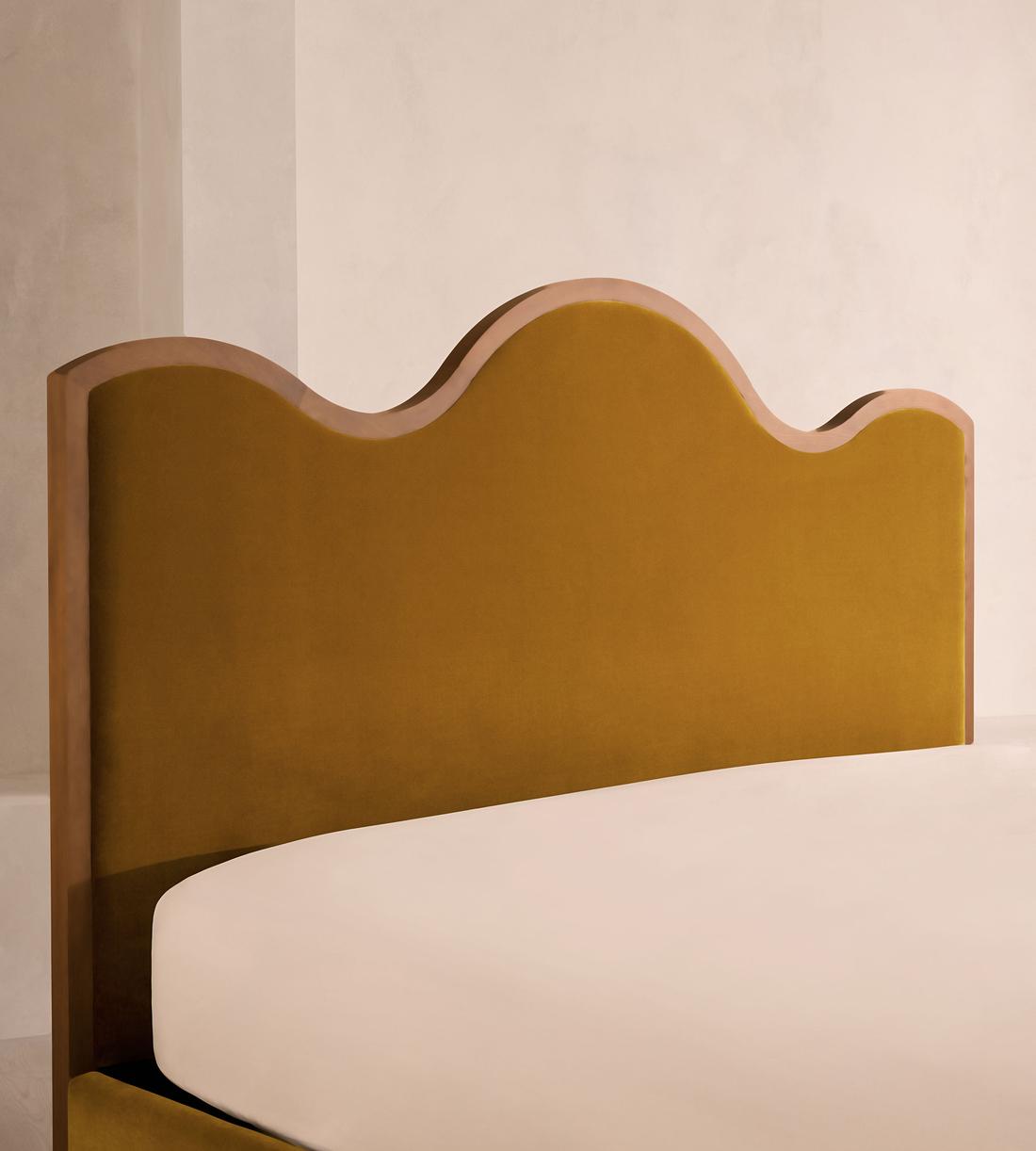 Aubrey Bed - Queen - Velvet - Mustard - US - Images - Image 3