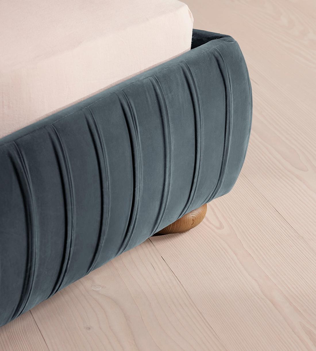 Vivienne Bed - Full - Velvet - Grey Blue - US - Images - Image 6