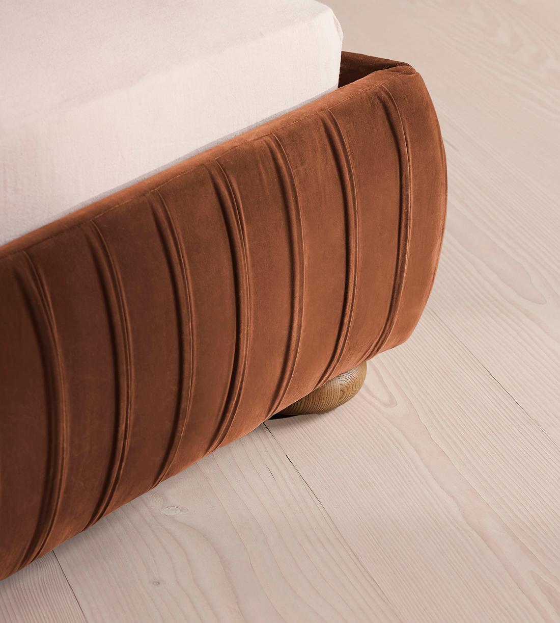 Vivienne Bed - Full - Velvet - Cinnamon - US - Images - Image 4