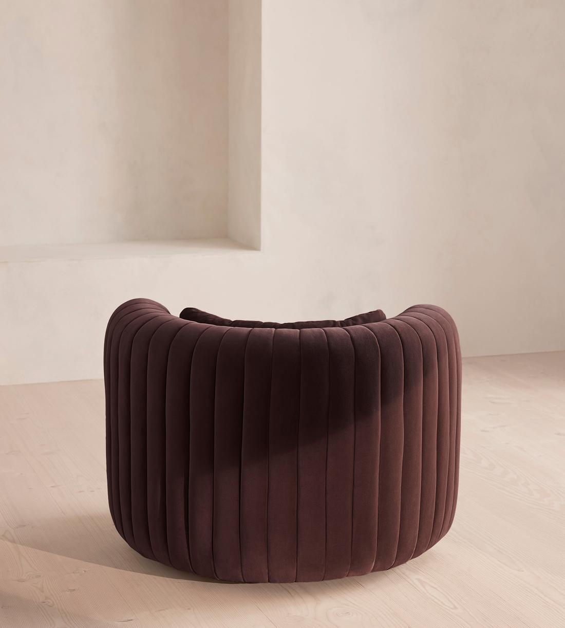 Vivienne Armchair - Velvet - Aubergine - UK - Images - Image 4