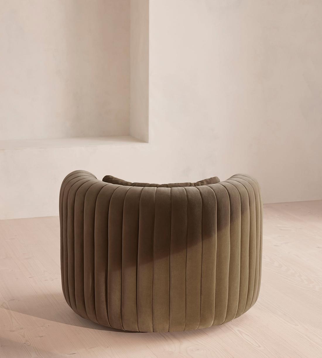 Vivienne Armchair - Velvet - Truffle - UK - Images - Image 4