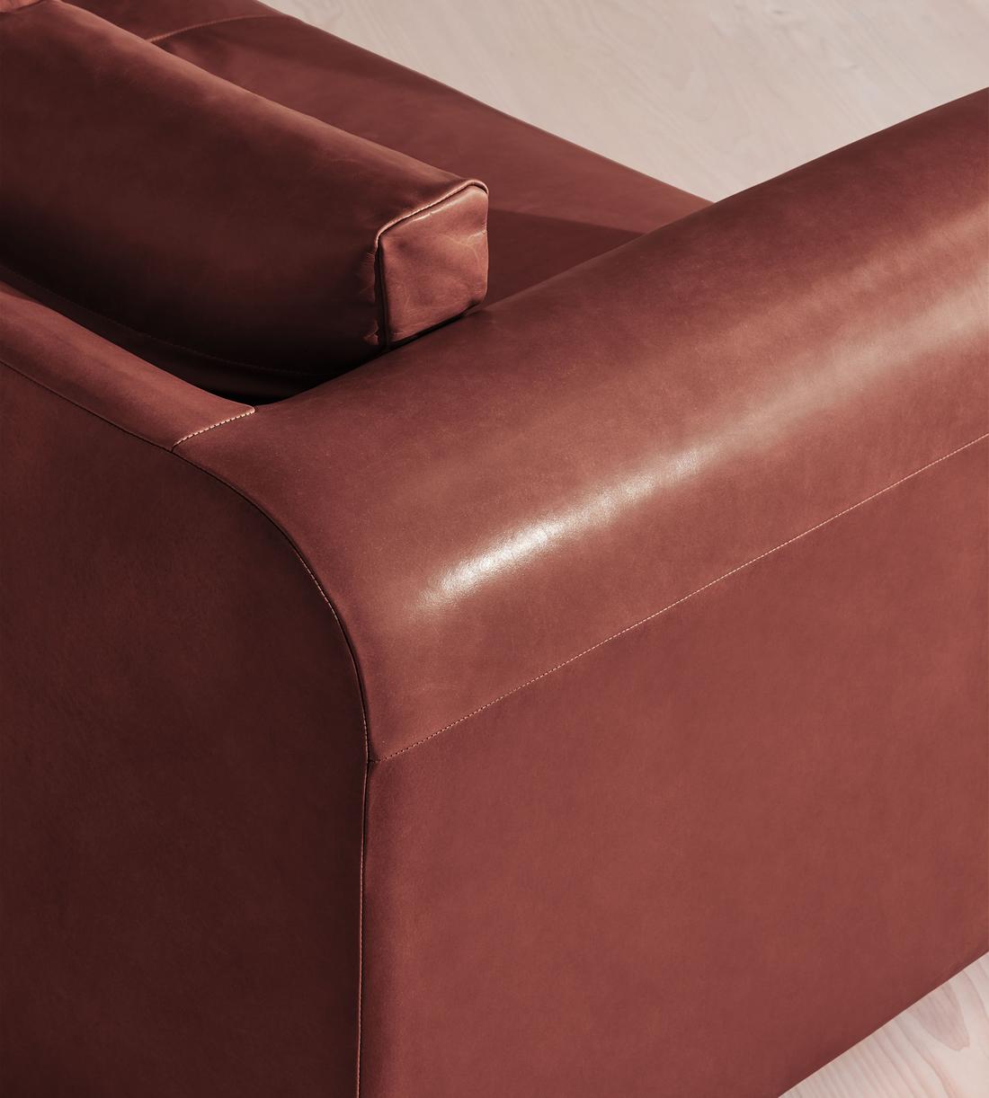 Farrell Three Seater Sofa - Leather - Sangria - UK - Images - Image 5