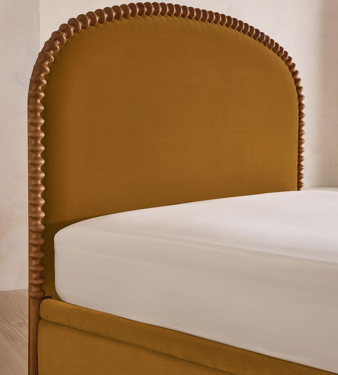 Mika Bed - King - Velvet - Mustard - Images - Image 3
