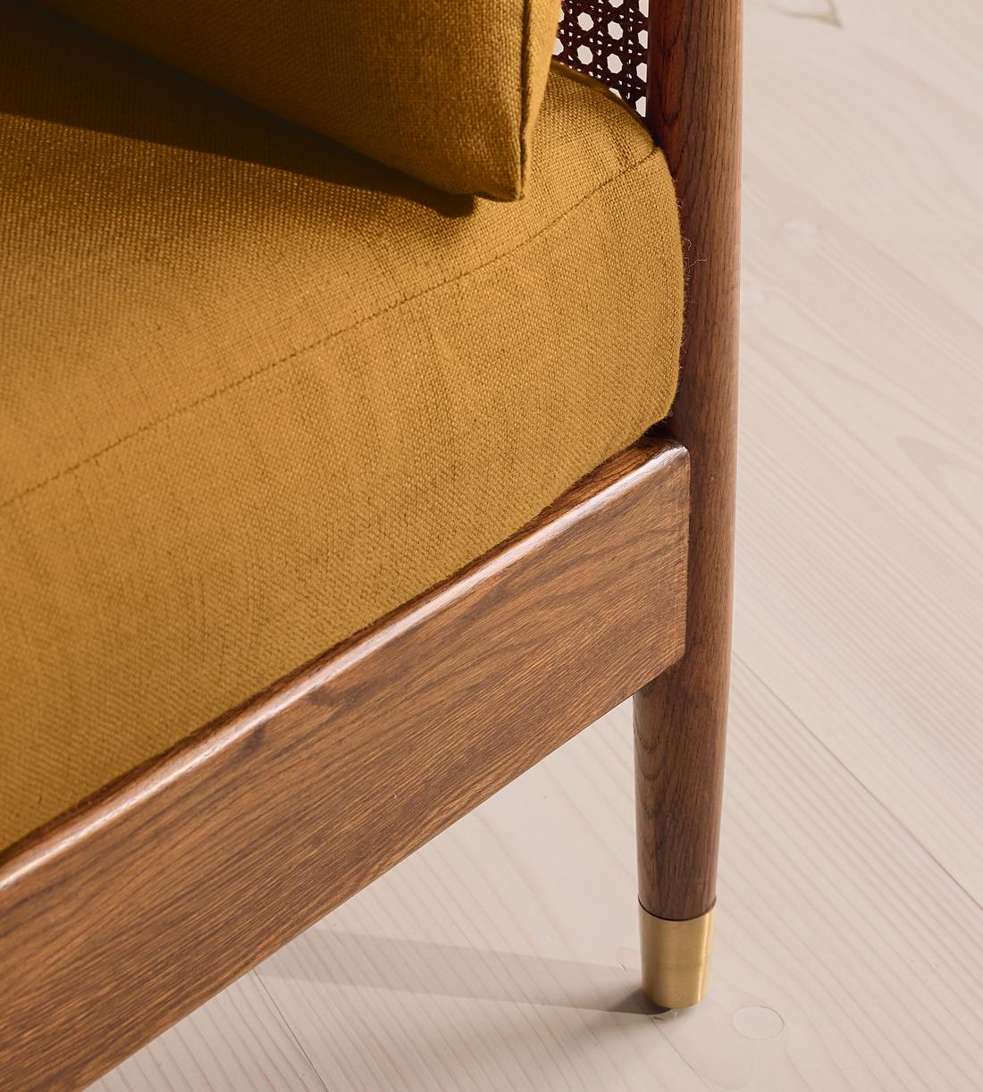 Atlanta Four Seater Sofa - Linen - Turmeric - US - Images - Image 5