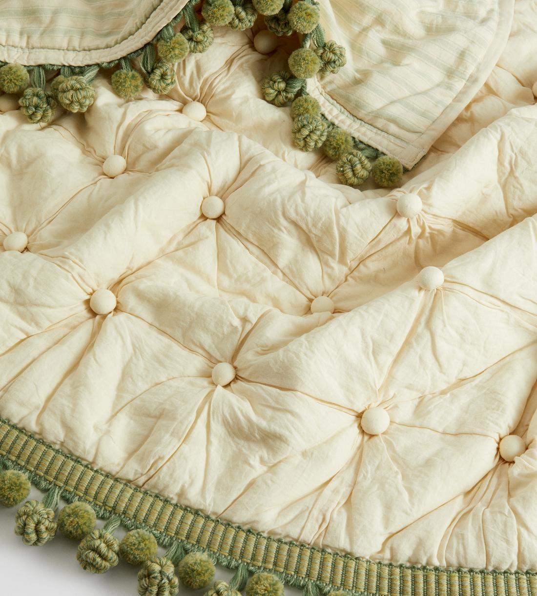 Limited Edition Paris Dalrymple Bedspread - 90 x 170cm - Images - Image 3
