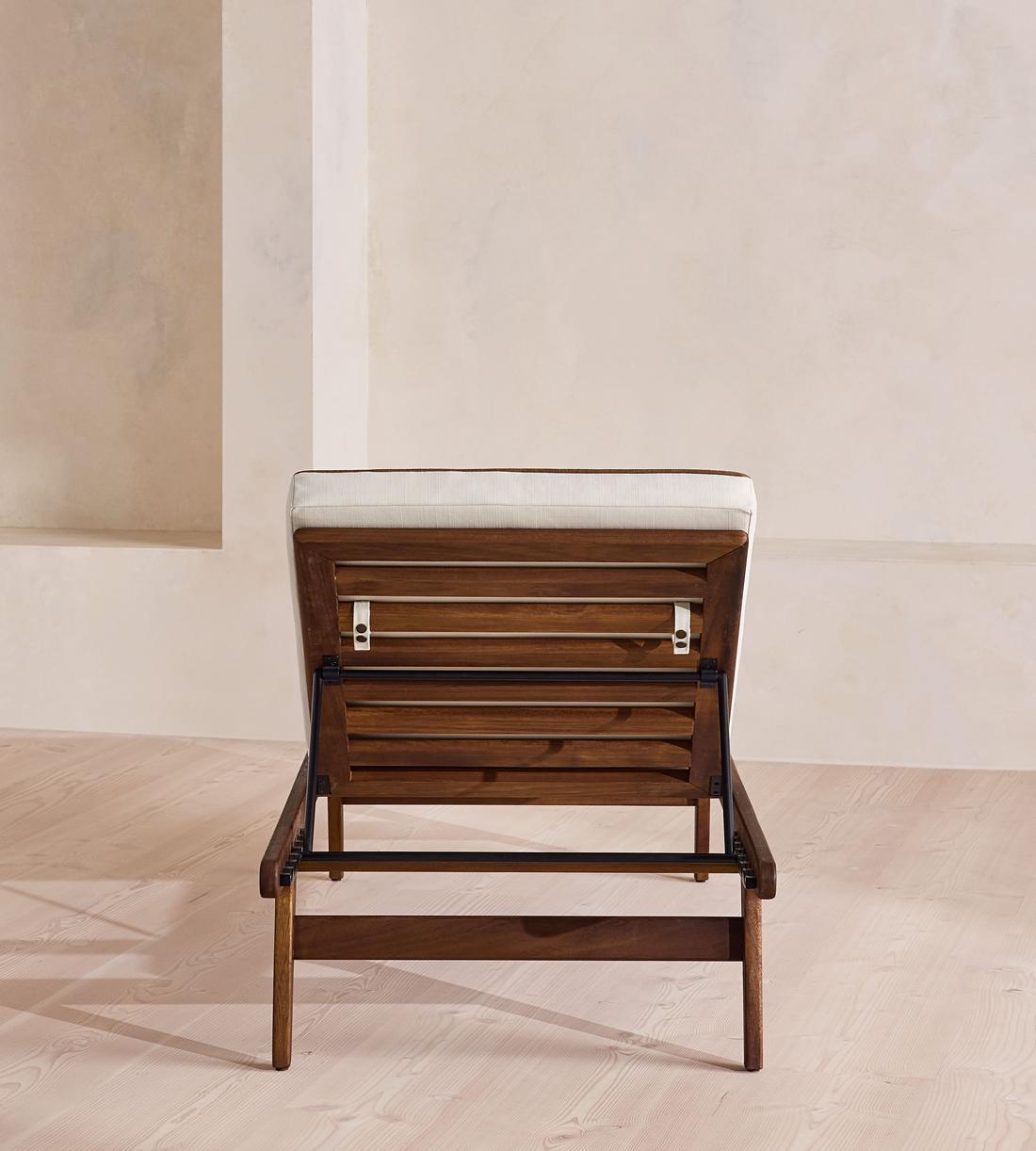 Noah Outdoor Sunlounger - Off White - Images - Image 5
