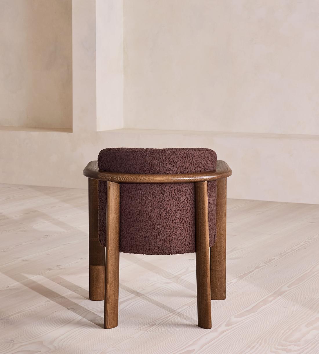 Aria Dining Chair - Boucle Jacquard - Aubergine - US - Images - Image 6