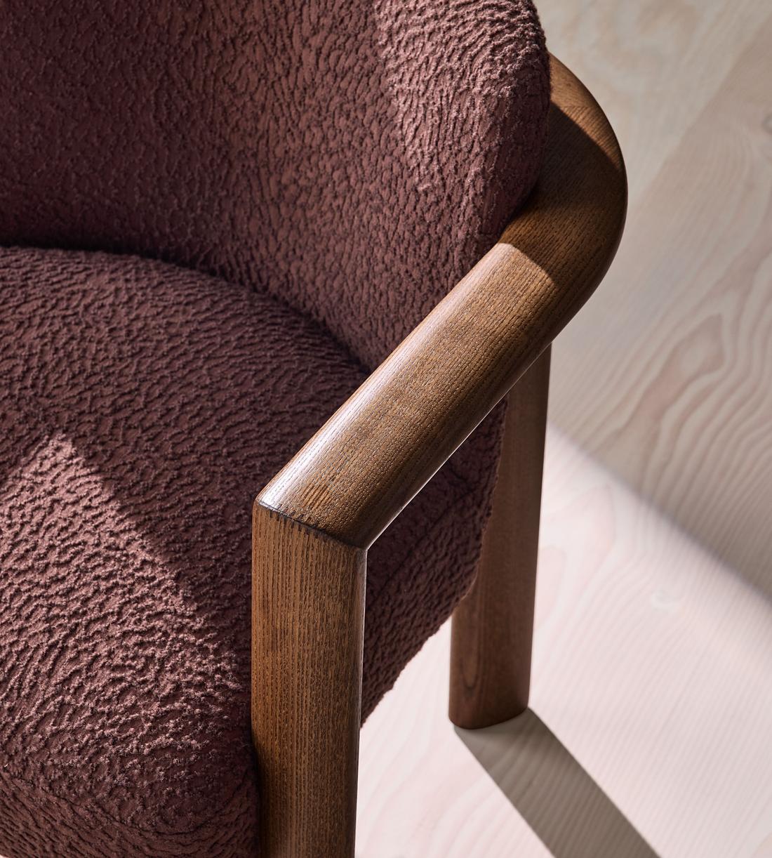 Aria Dining Chair - Boucle Jacquard - Aubergine - US - Images - Image 7