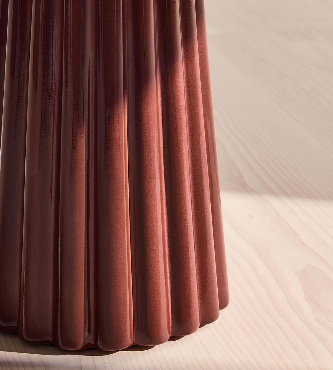 Dayton Outdoor Side Table - Concrete - Maroon - Images - Image 6