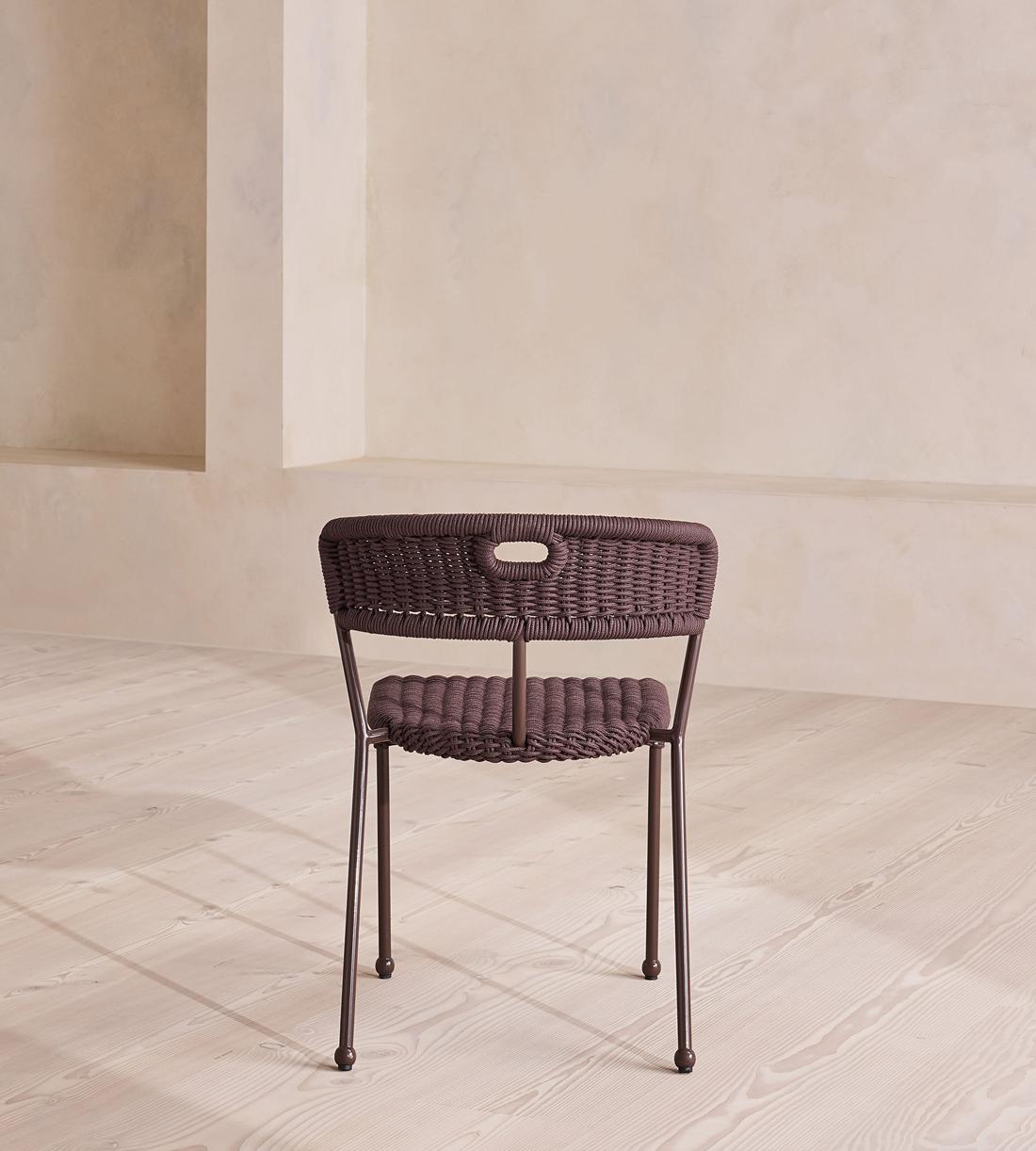 Pair of Lisson Outdoor Dining Chairs - Bordeaux - Images - Image 5