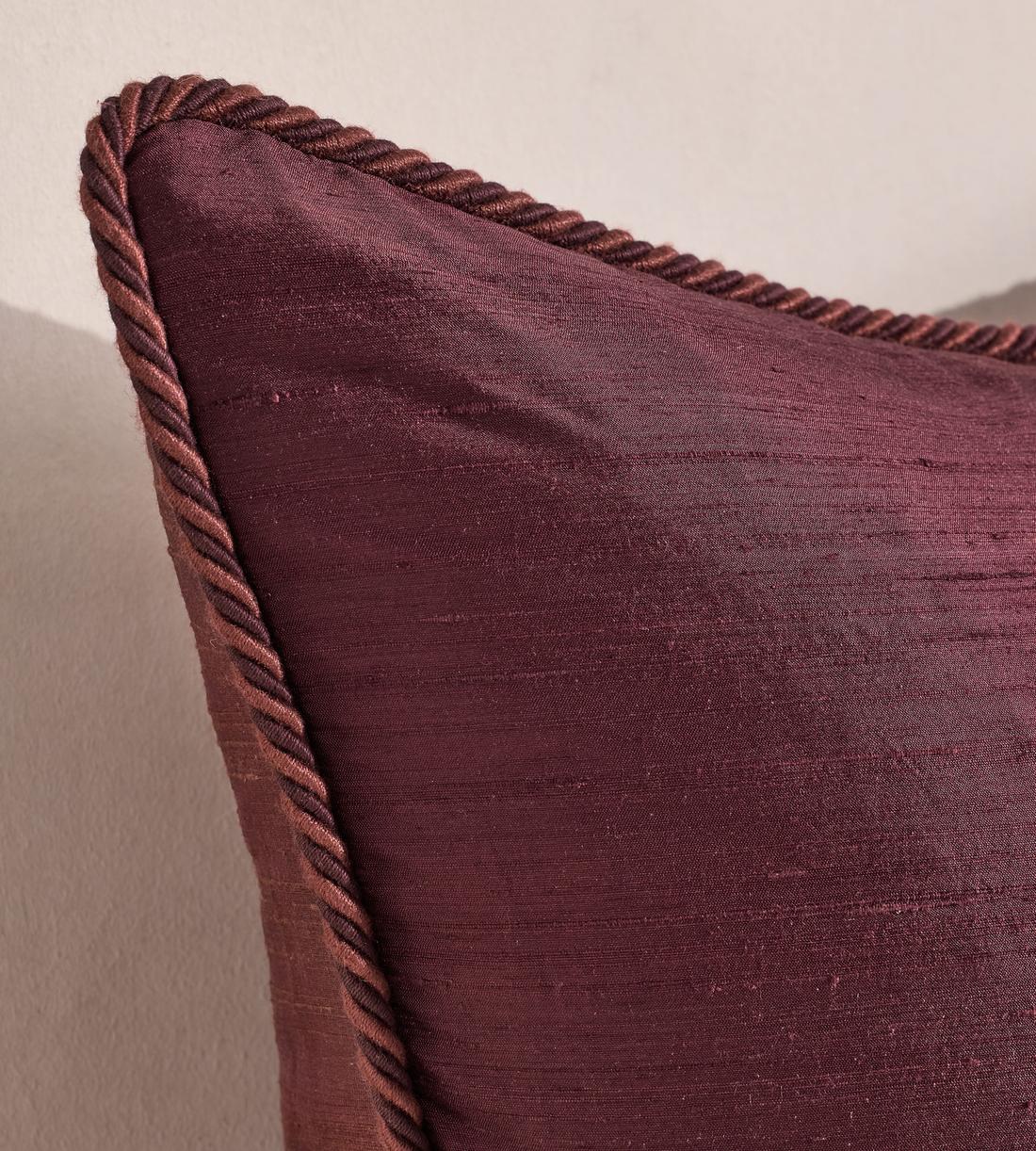 Florence Square Cushion - Bordeaux - Images - Image 5