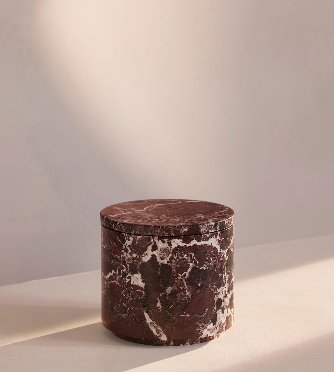 Leather & Oud Candle - Rosso Levanto Marble - 660g - Listing - Image 2