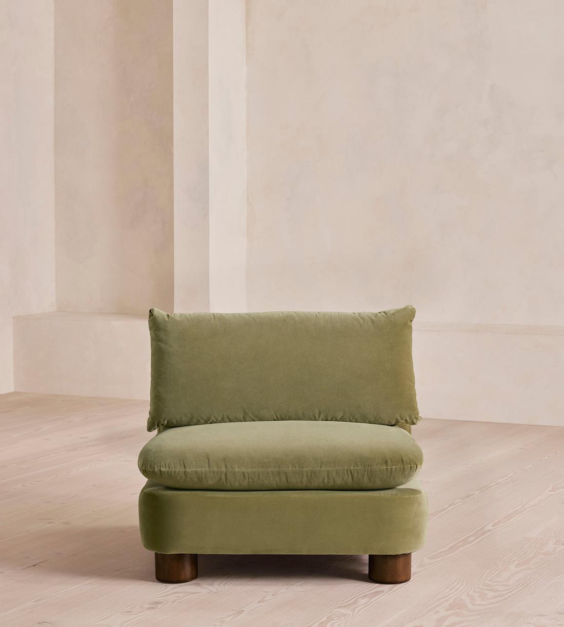 Vivienne Ottoman - Velvet Lichen - US - Image 1