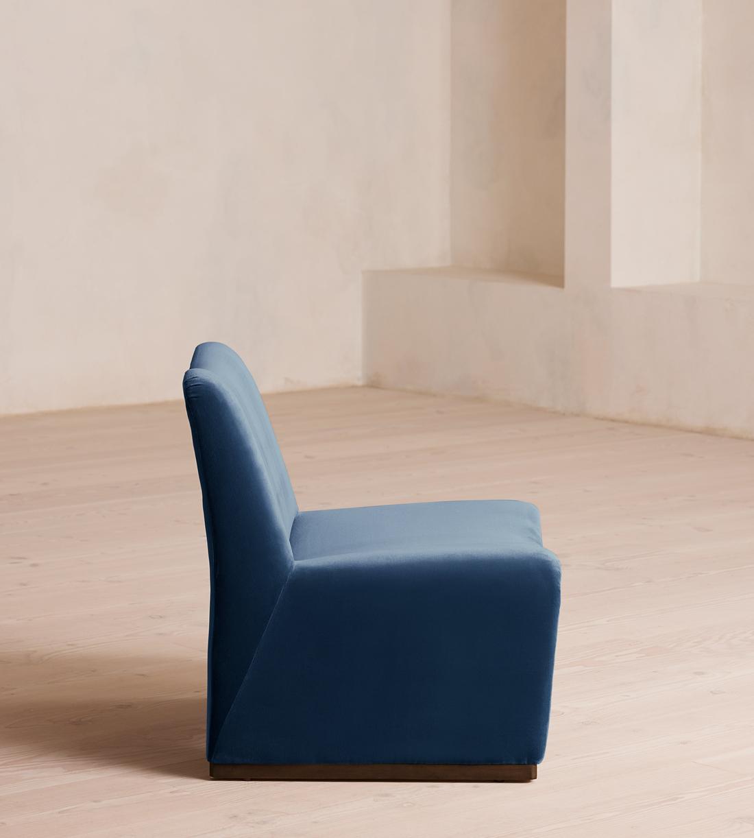 Lovett Armchair - Velvet - Royal Blue - Images - Image 3