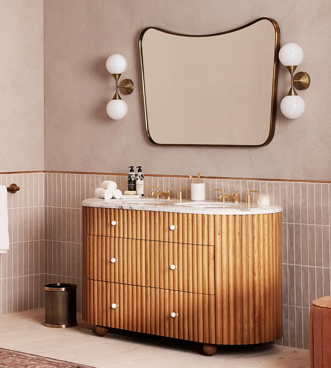 Spindle Wall Light - US - Lifestyle - Image 4