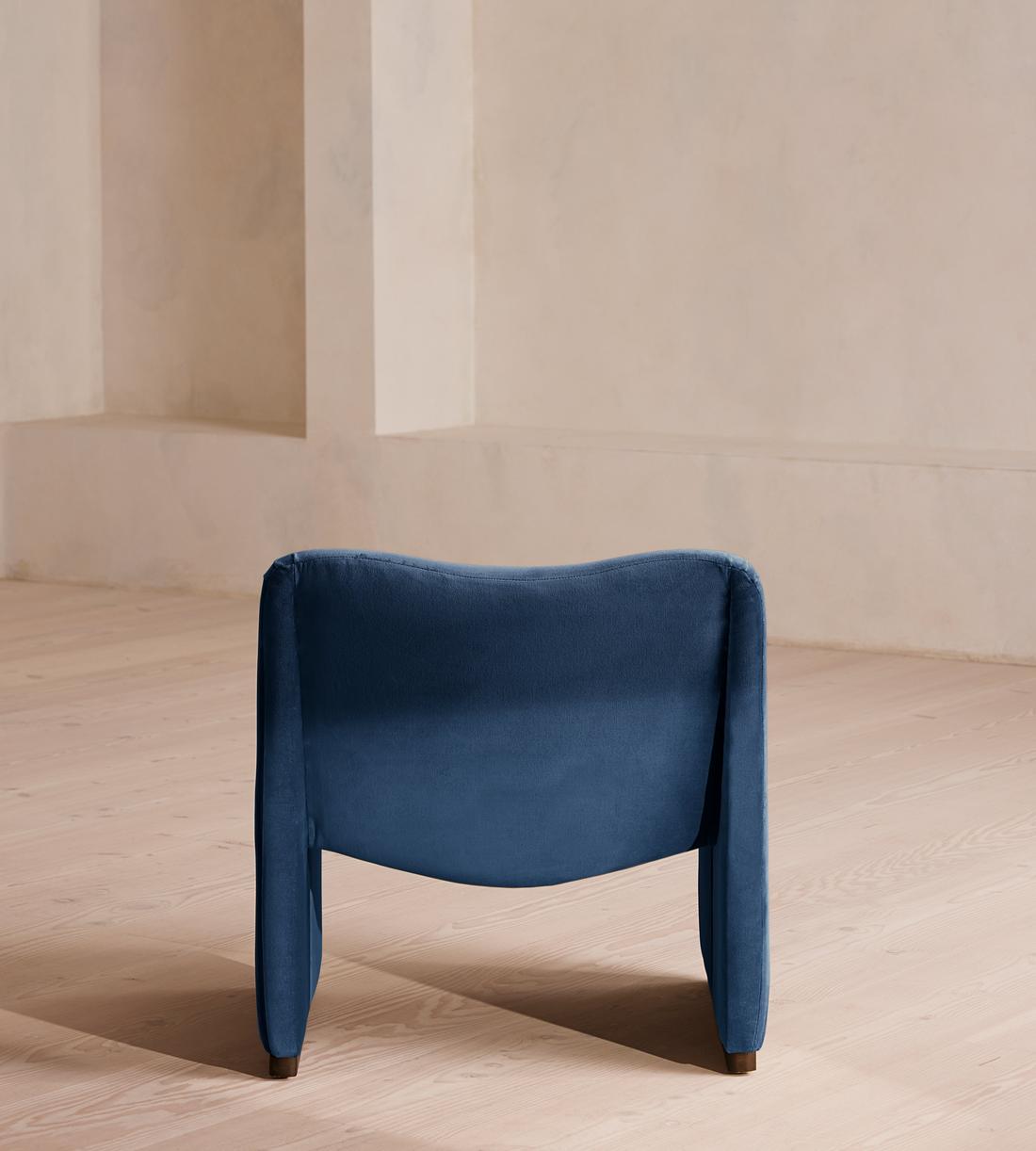 Lovett Armchair - Velvet - Royal Blue - Images - Image 4