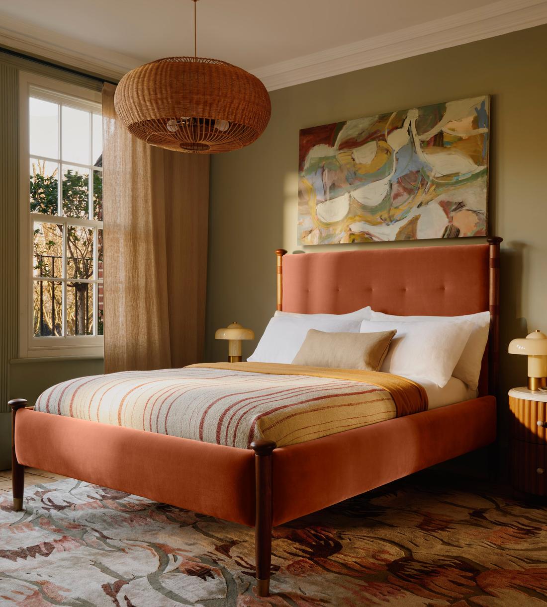 Paolo Bed - Queen - Velvet - Antique Rose - US - Lifestyle - Image 3