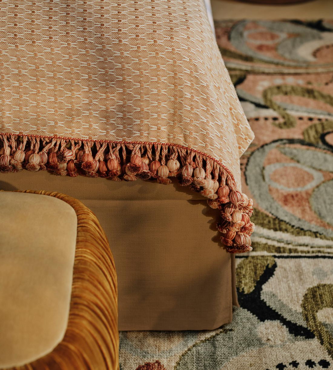 Mika Bed - King - Linen - Ochre - Images - Image 9