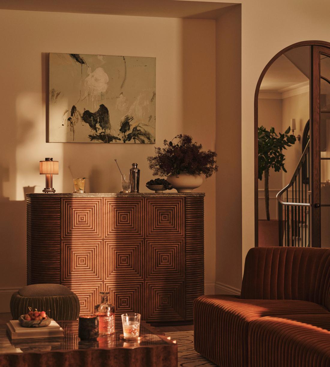 Kingsley Bar - Lifestyle - Image 1