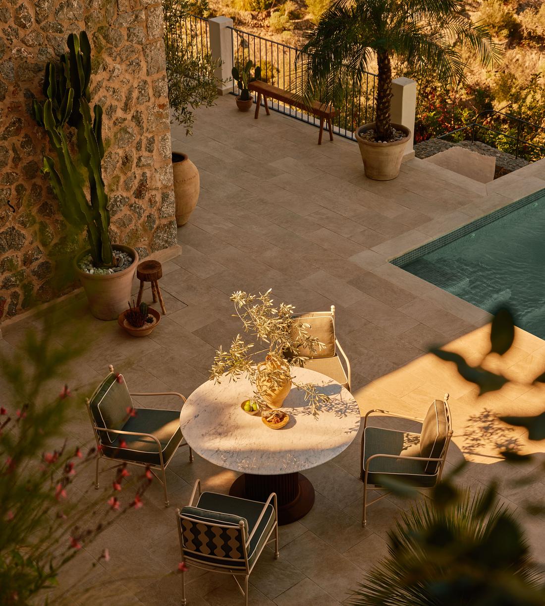 Fawn Outdoor Dining Chair - Sage - US - Lifestyle - Image 1