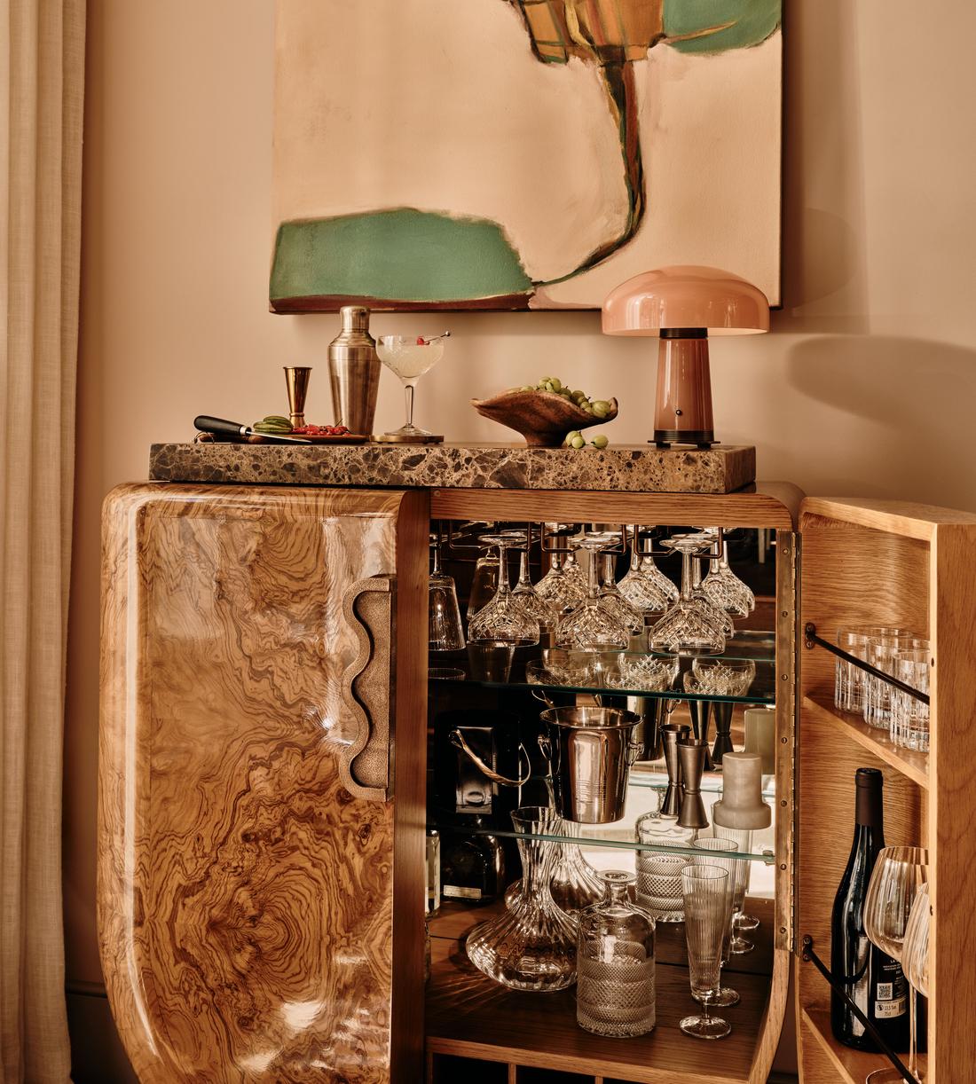 Huxford Bar Cabinet - US - Lifestyle - Image 3