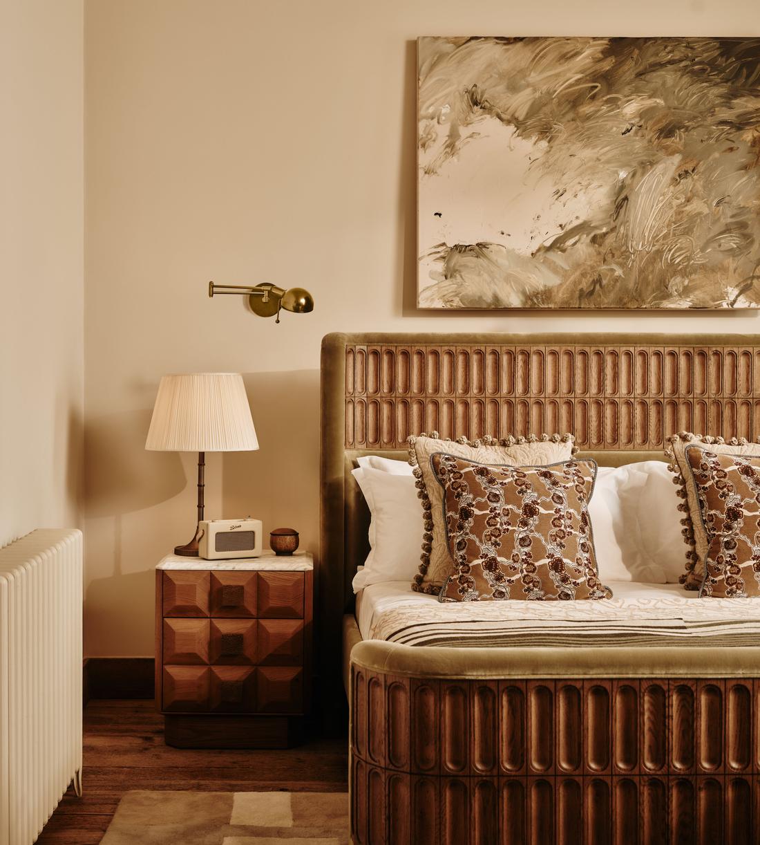 Devon Bed - Queen - Velvet - Lichen - US - Lifestyle - Image 2