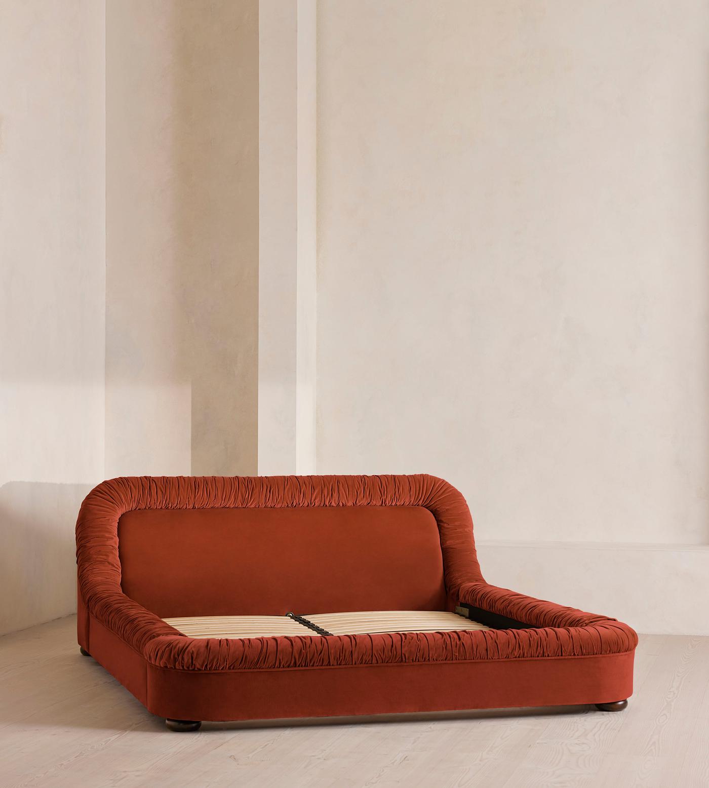 Vara Bed, Queen, Velvet, Rust, US