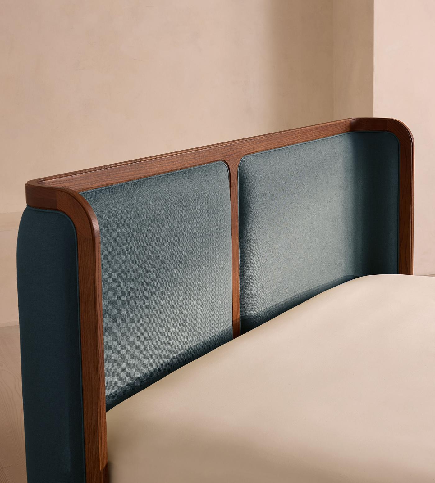 Belsa Bed, King, Linen, Prussian Blue, US