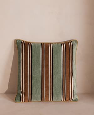 Regency Square Cushion - Hover Image