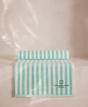 House Pool Towel - Little Beach House Barcelona - Listing Image